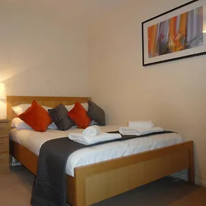  Holiday home Redmarley House By Cliftonvalley