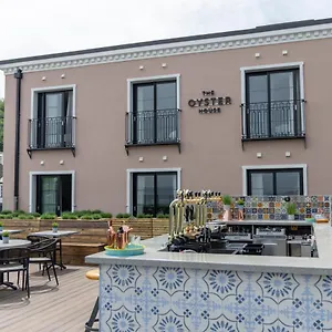 4* Отель Oyster House